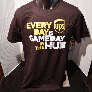 UPS (United Parcel Service) T-shirt Everyday is Gameday in the Hub Mens XL NWT
